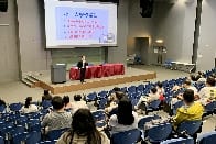 「家校合作共創健康成長路 – 小一選校家長講座」